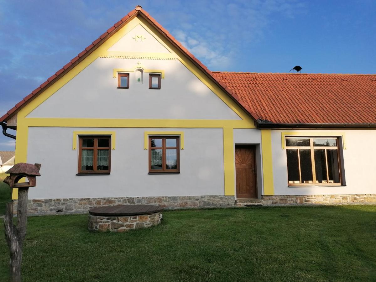 Apartman Na Statku Jílovice Εξωτερικό φωτογραφία